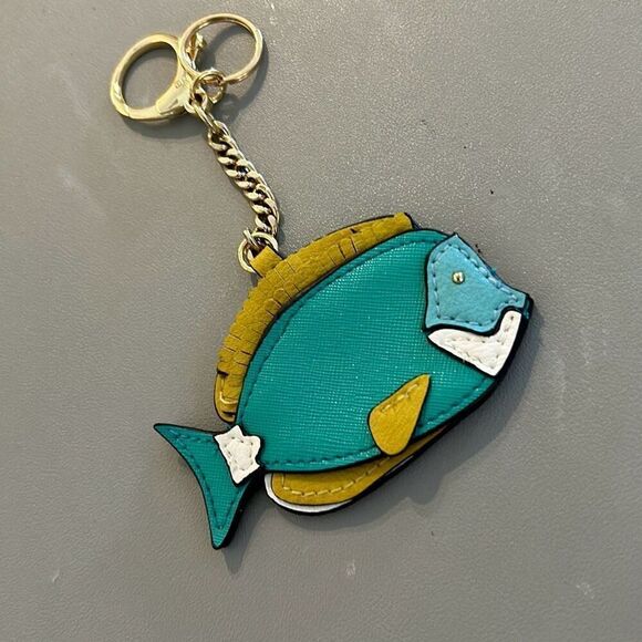 Fish  Keychain - Picture 5 of 5